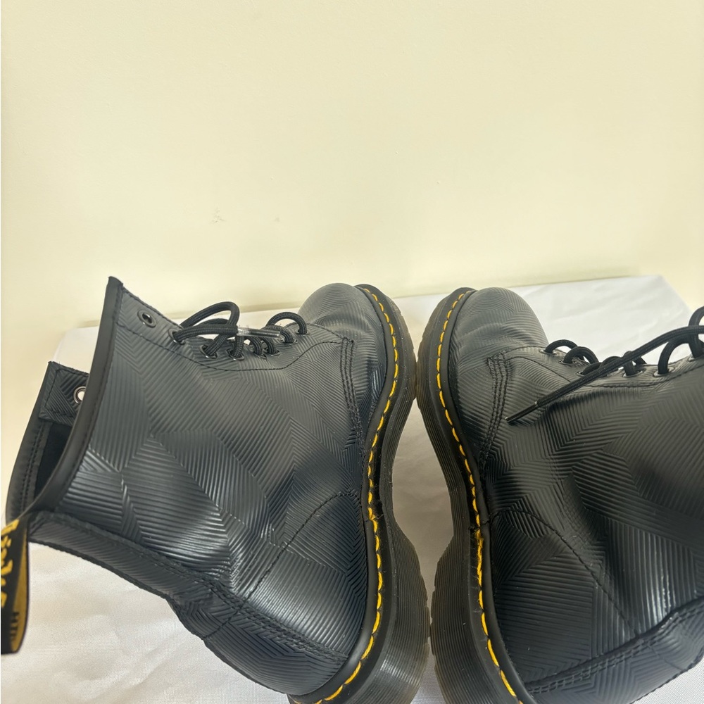 Doc martens 1460 geostripe boots men’s size 10 - Picture 3 of 12